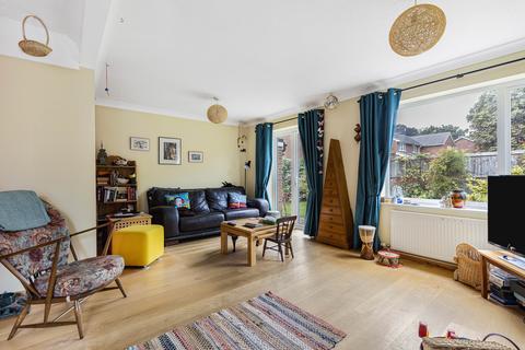 30 The Limes, Harston, Cambridge, CB22 7QT