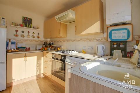 37 Elthorne Park, Clacton-on-sea, CO16 7HW