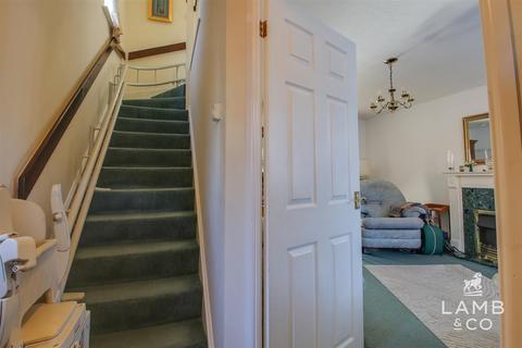 37 Elthorne Park, Clacton-on-sea, CO16 7HW