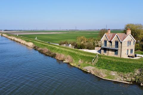 Toll House Branch Bridge, Queen Adelaide, Ely, CB7 4UG
