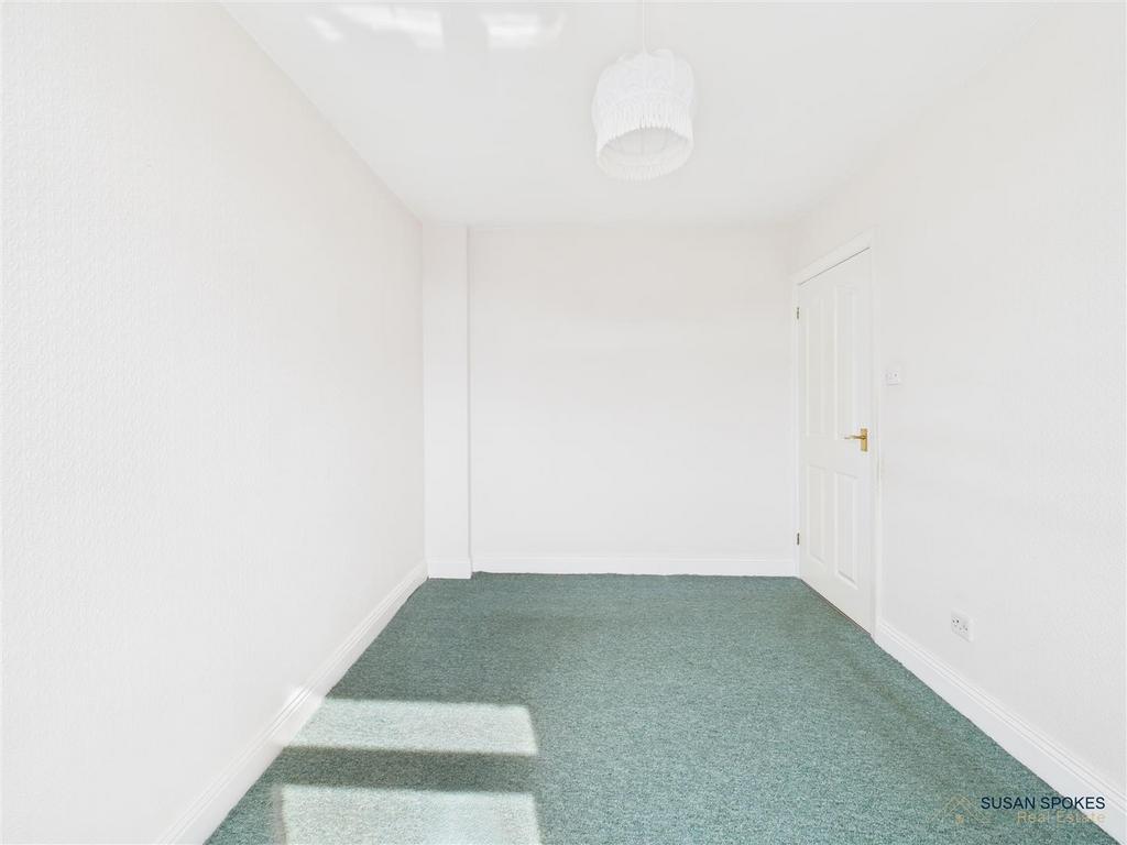CAM01858 G0-PR0112-STILL020.jpg