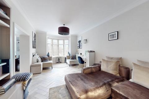 3 bedroom apartment for sale, William Court, 6 Hall Road, London, NW8