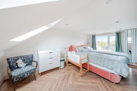 12 Milton Road, Mitcham, CR4 2DT