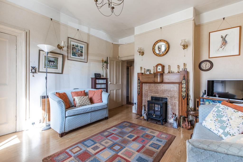 The White House-Fakenham-20 T202504091021.jpg