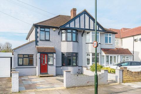 undefined, Sheringham Avenue, Whitton TW2