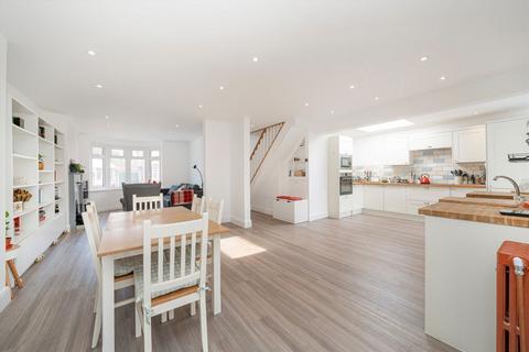 undefined, Sheringham Avenue, Whitton TW2