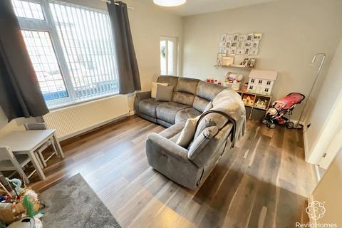71 Glebe Street, Shaw, Oldham, OL2 7SF