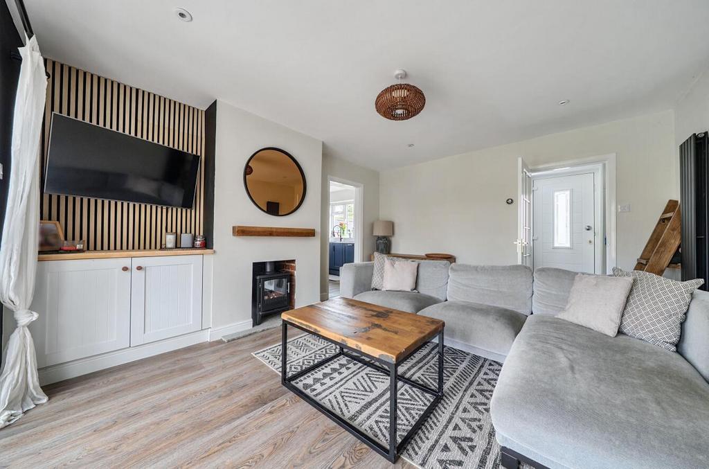 1269698 (2).jpg