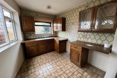 3 bedroom semi-detached house for sale, 50 Hall Street East, Wednesbury, WS10 8PB