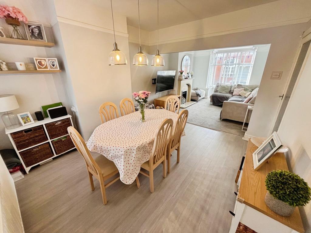 Lounge/Diner