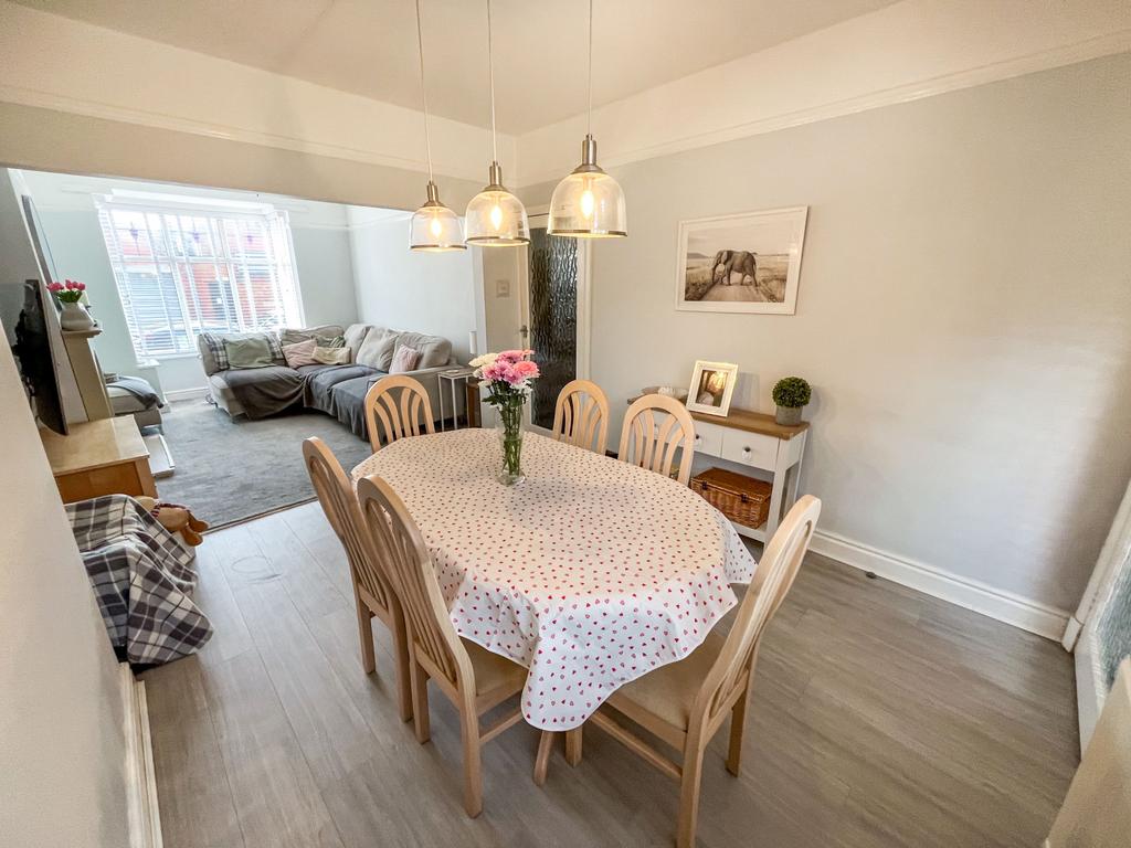 Lounge/Diner