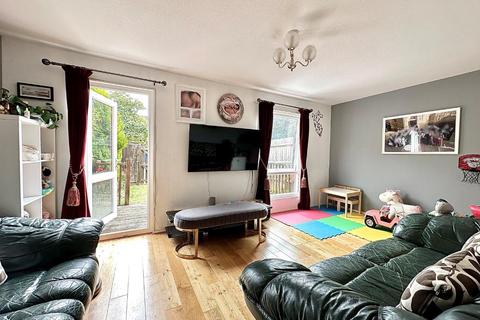 20 Dimock Square, Northampton, NN4 9RB