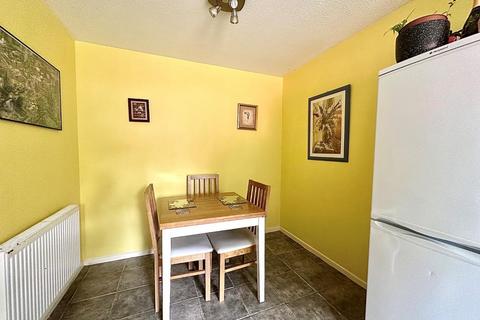 20 Dimock Square, Northampton, NN4 9RB