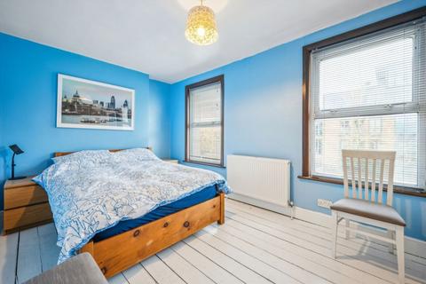 2 bedroom flat for sale, Goldhawk Road, London W12