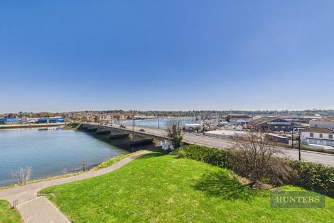 1 bedroom flat for sale, Television House, Meridian Way, Southampton