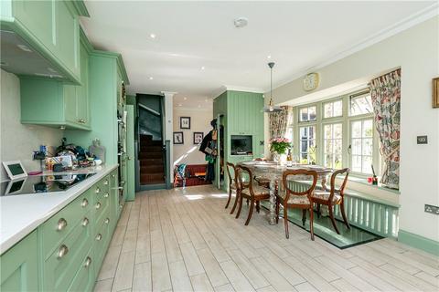 14 Hesper Mews, London, SW5 0HH