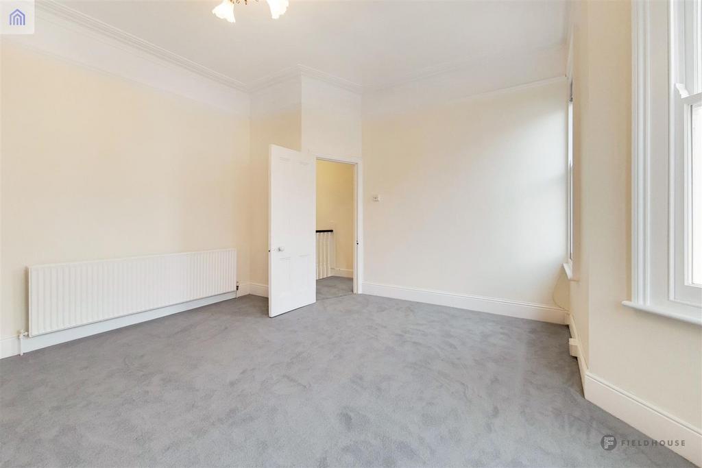 4 Main Bedroom-0.jpg