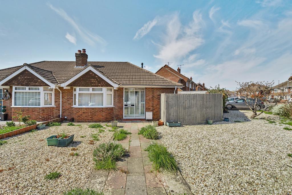 Stratton, Swindon SN3 2 bed semi-detached bungalow - £260,000