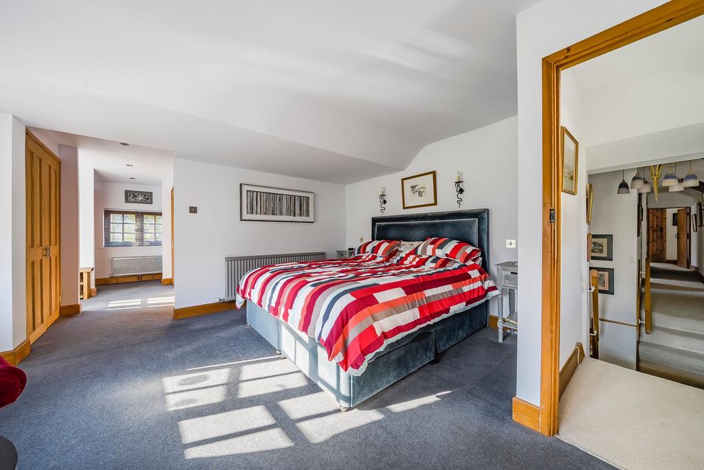 Principal bedroom
