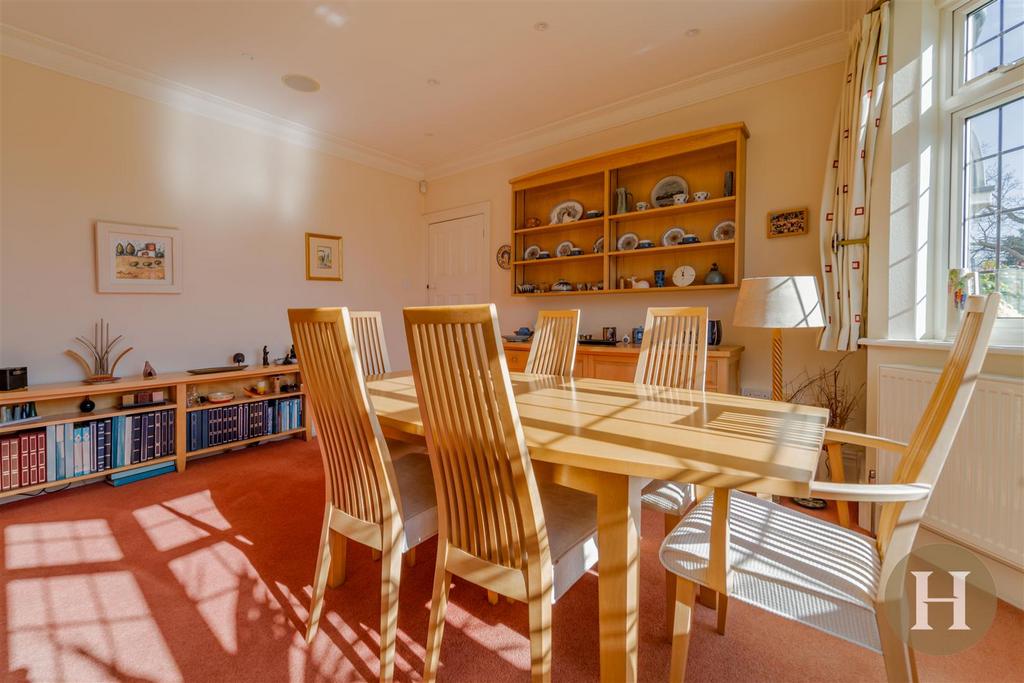Hadleigh Estate Agents-11.jpg