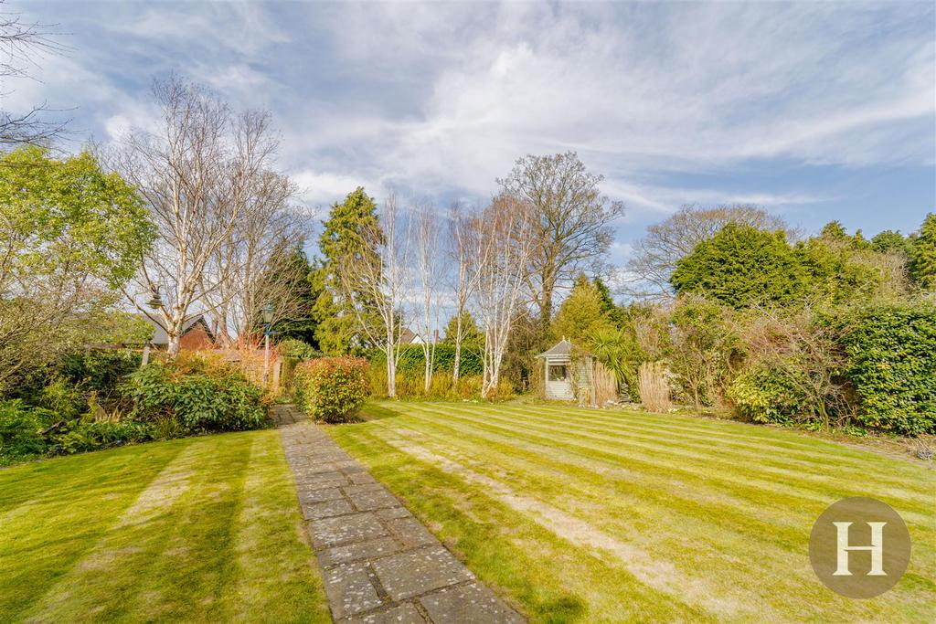 Hadleigh Estate Agents-76.jpg