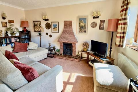 3 bedroom cottage for sale, TOWN CENTRE LOCATION, Ringwood, BH24 1LD