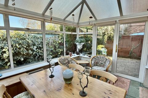 3 bedroom cottage for sale, TOWN CENTRE LOCATION, Ringwood, BH24 1LD