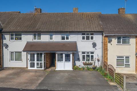 11 Peartree Road, Hemel Hempstead, HP1 3QN