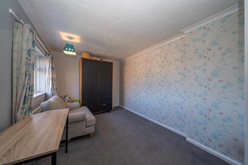 11-Peartree-Road-07040.jpg