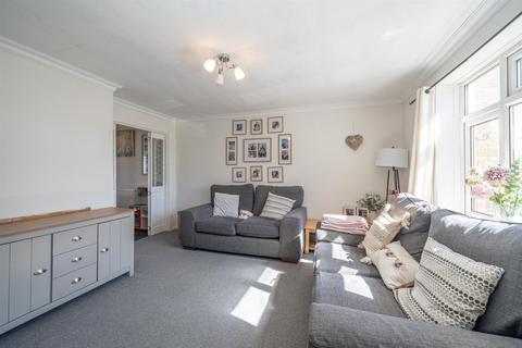 11 Peartree Road, Hemel Hempstead, HP1 3QN