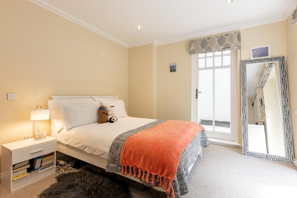 Bedroom 2 (1)