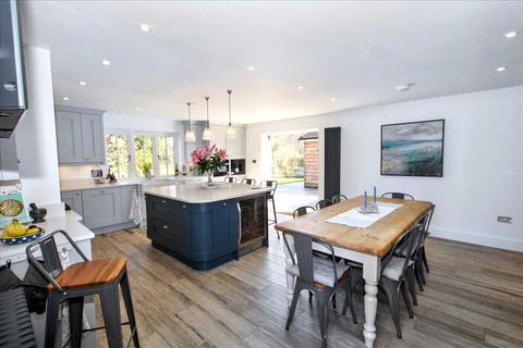 Woodland View Griggs Green, Liphook, GU30 7PD