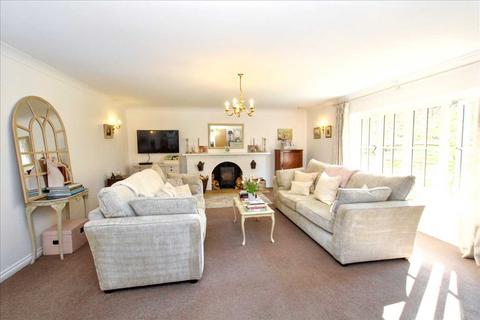 Woodland View Griggs Green, Liphook, GU30 7PD
