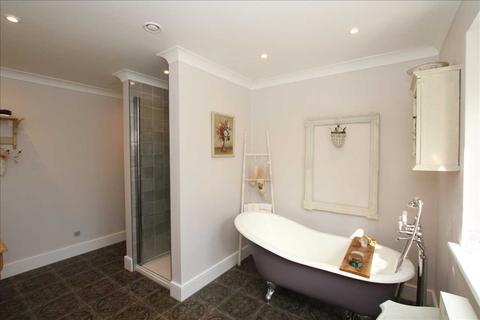 Woodland View Griggs Green, Liphook, GU30 7PD