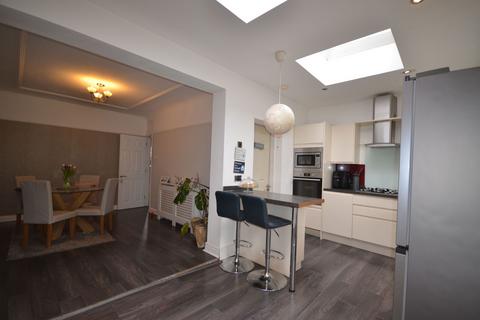 4 bedroom semi-detached house for sale, Grange Avenue, Stanmore, HA7