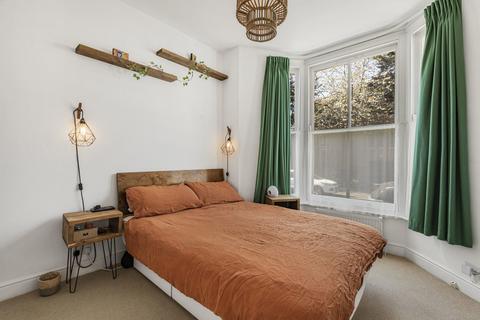 53a Median Road, London, E5 0PJ