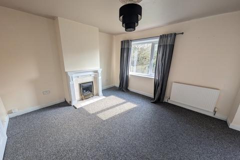 2 bedroom end of terrace house to rent, Hill Close, Baildon, Shipley, BD17