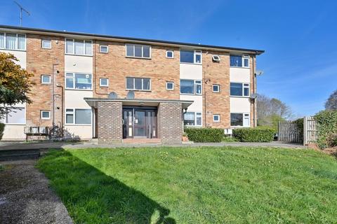 15 Clover Way, Hemel Hempstead, HP1 3EA