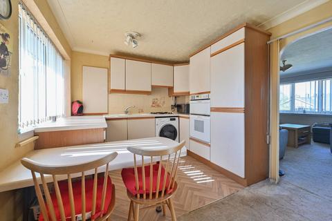 15 Clover Way, Hemel Hempstead, HP1 3EA