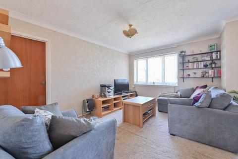 15 Clover Way, Hemel Hempstead, HP1 3EA