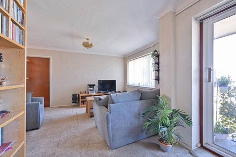 15 Clover Way, Hemel Hempstead, HP1 3EA