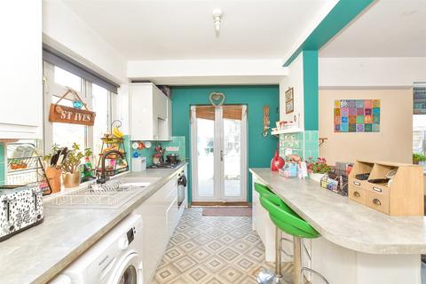 35 Beach Road, Selsey, Chichester, PO20 0LT
