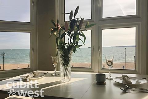 2 bedroom apartment to rent, South Parade Southsea PO4