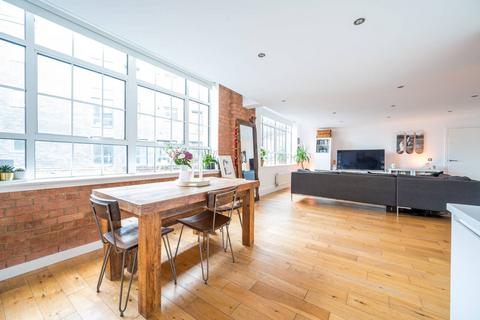 2 bedroom flat for sale, Rococco House, Princelet Street, Spitalfields, London, E1