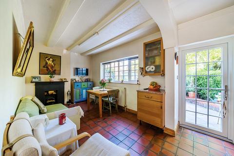 4 bedroom semi-detached house for sale, Goldsmith Lane, KINGSBURY NW9