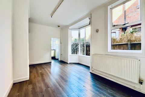 3 bedroom terraced house to rent, Eastwood Road, Balsall Heath B12