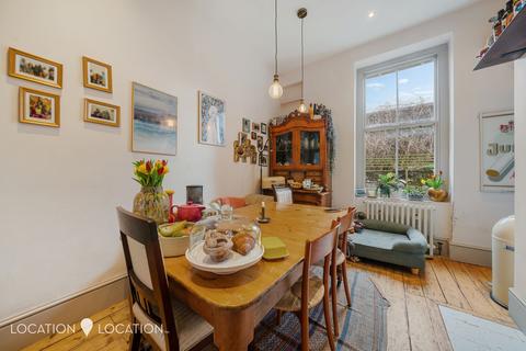 2 bedroom end of terrace house for sale, Clapton Terrace, London, E5