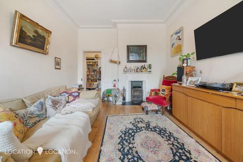 Flat 2, 17 Clapton Terrace, London, E5 9BW