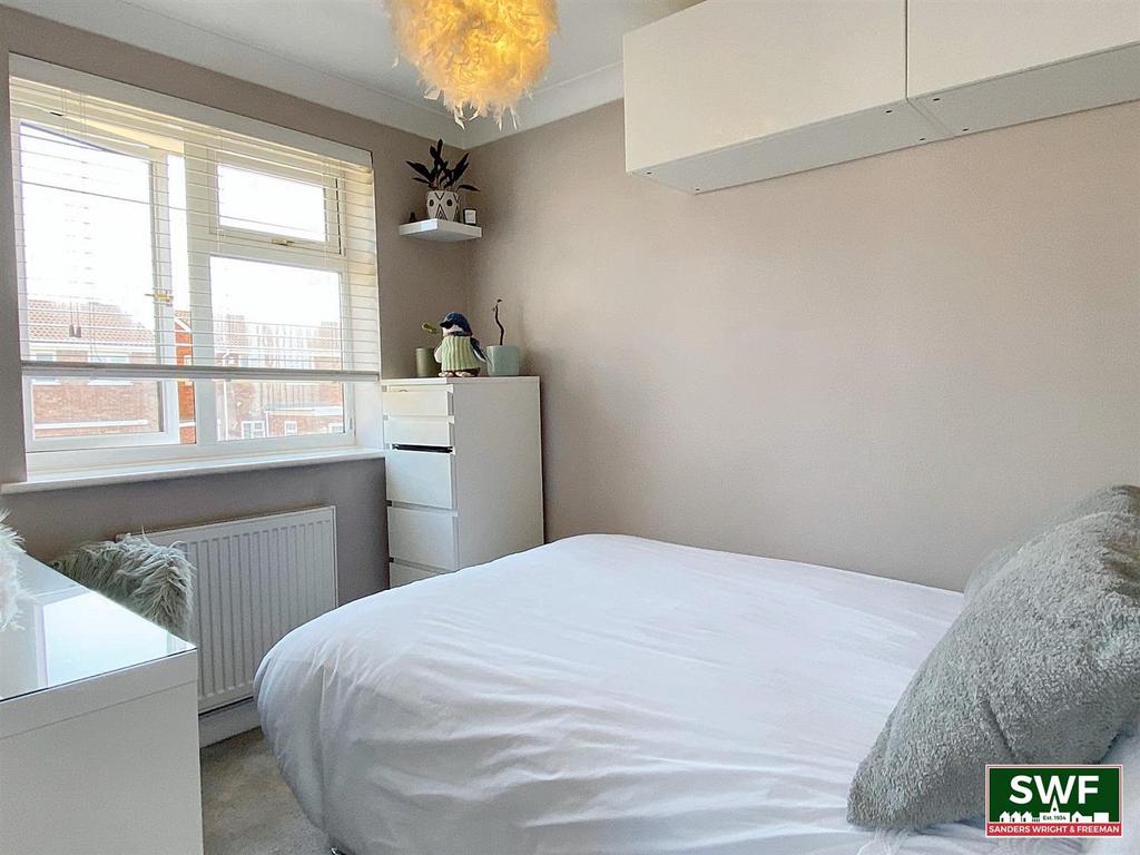 Bedroom2.2.jpg
