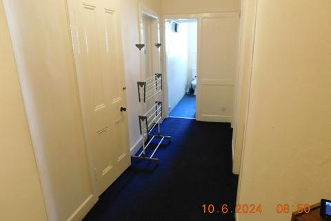 3 bedroom flat to rent, 1, Appin Terrace, Edinburgh, EH14 1NN